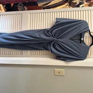 Comfortable dress. NEVER WORN!!